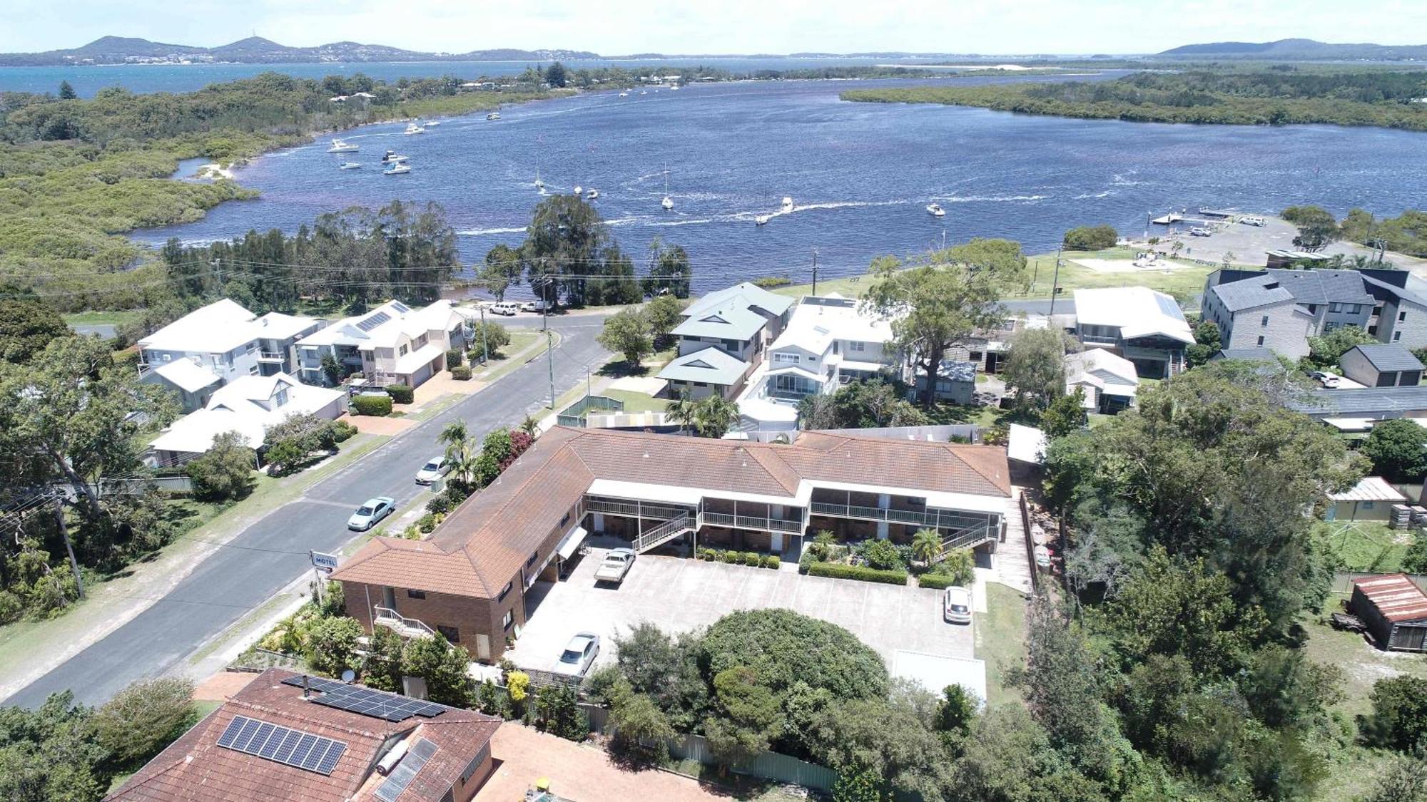 Hawks Nest Motel Bagian luar foto