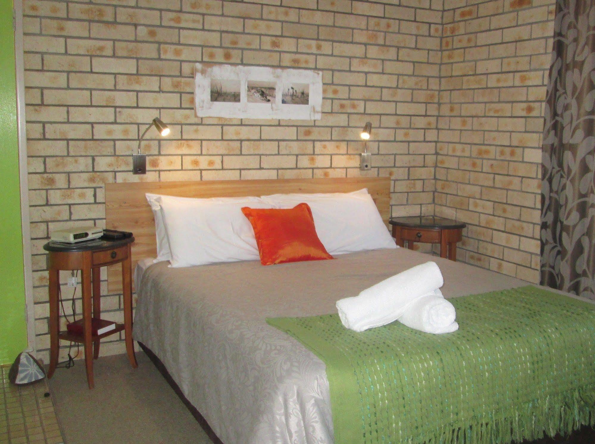 Hawks Nest Motel Bagian luar foto